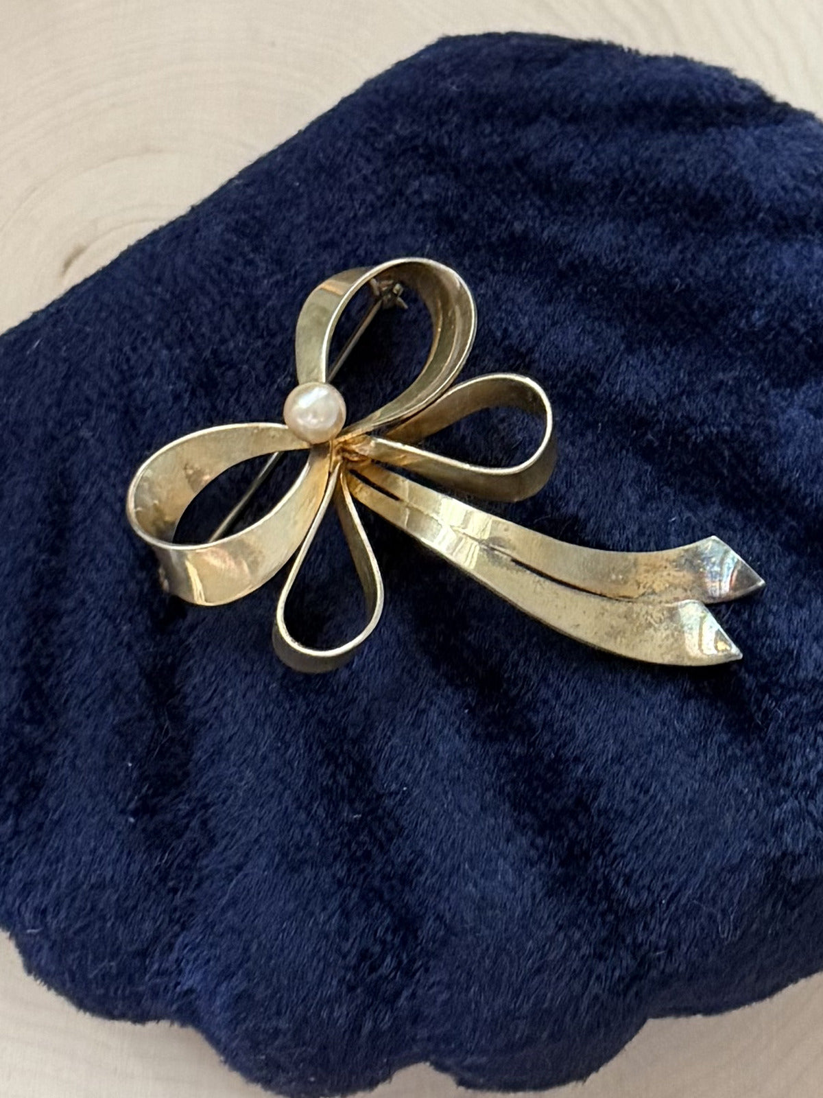 1940s J&L Hartzberg Midcentury Gold Tone Sterling Silver Pearl Bow Brooch Pin