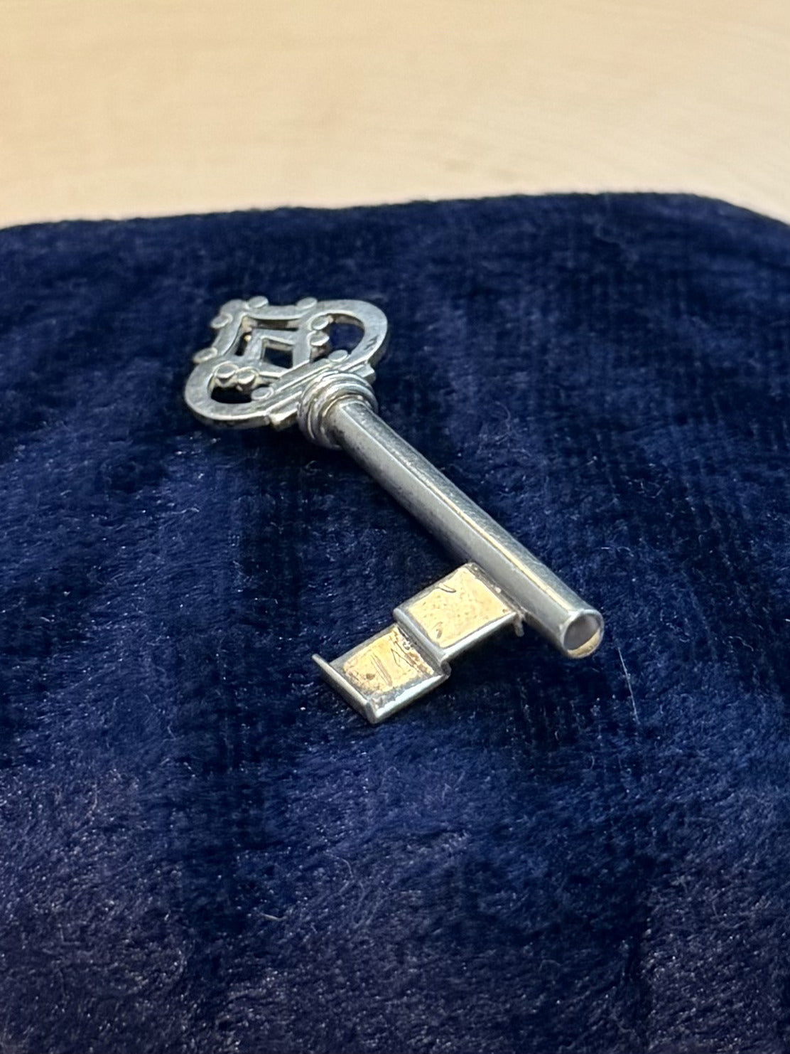 1940s Signed L. Narvaez Taxco Mexico Sterling Silver Skeleton Key Brooch