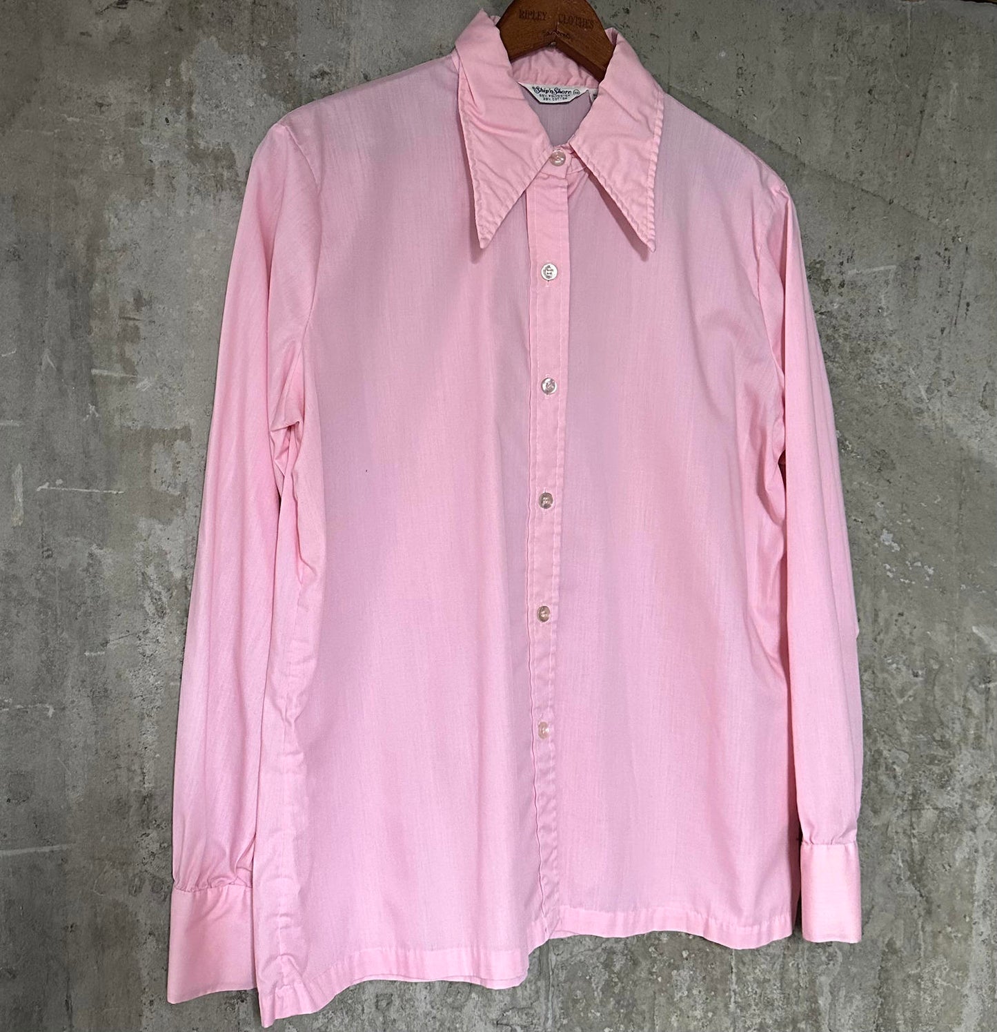 1970s Ship 'n Shore Women's Pink Long Sleeve Collared Shirt