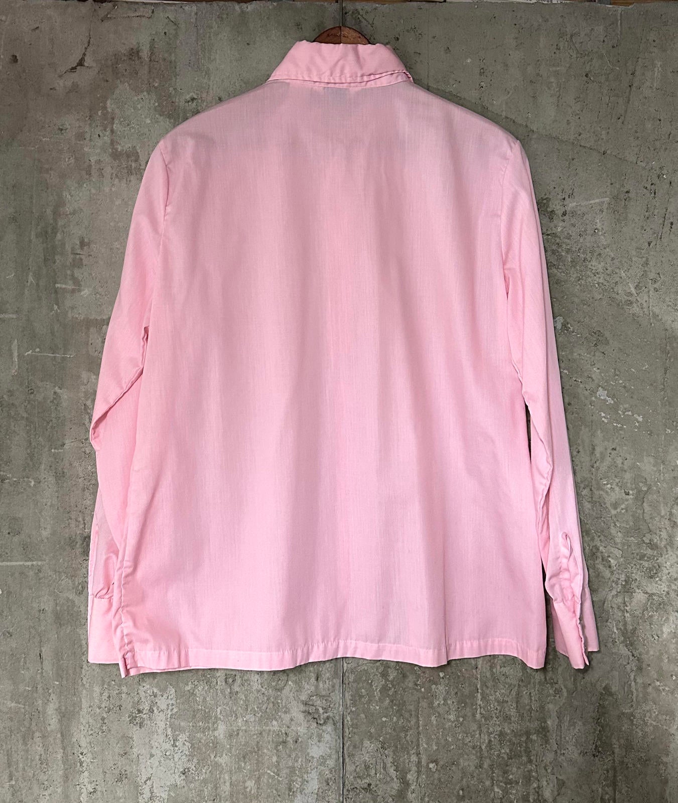 1970s Ship 'n Shore Women's Pink Long Sleeve Collared Shirt