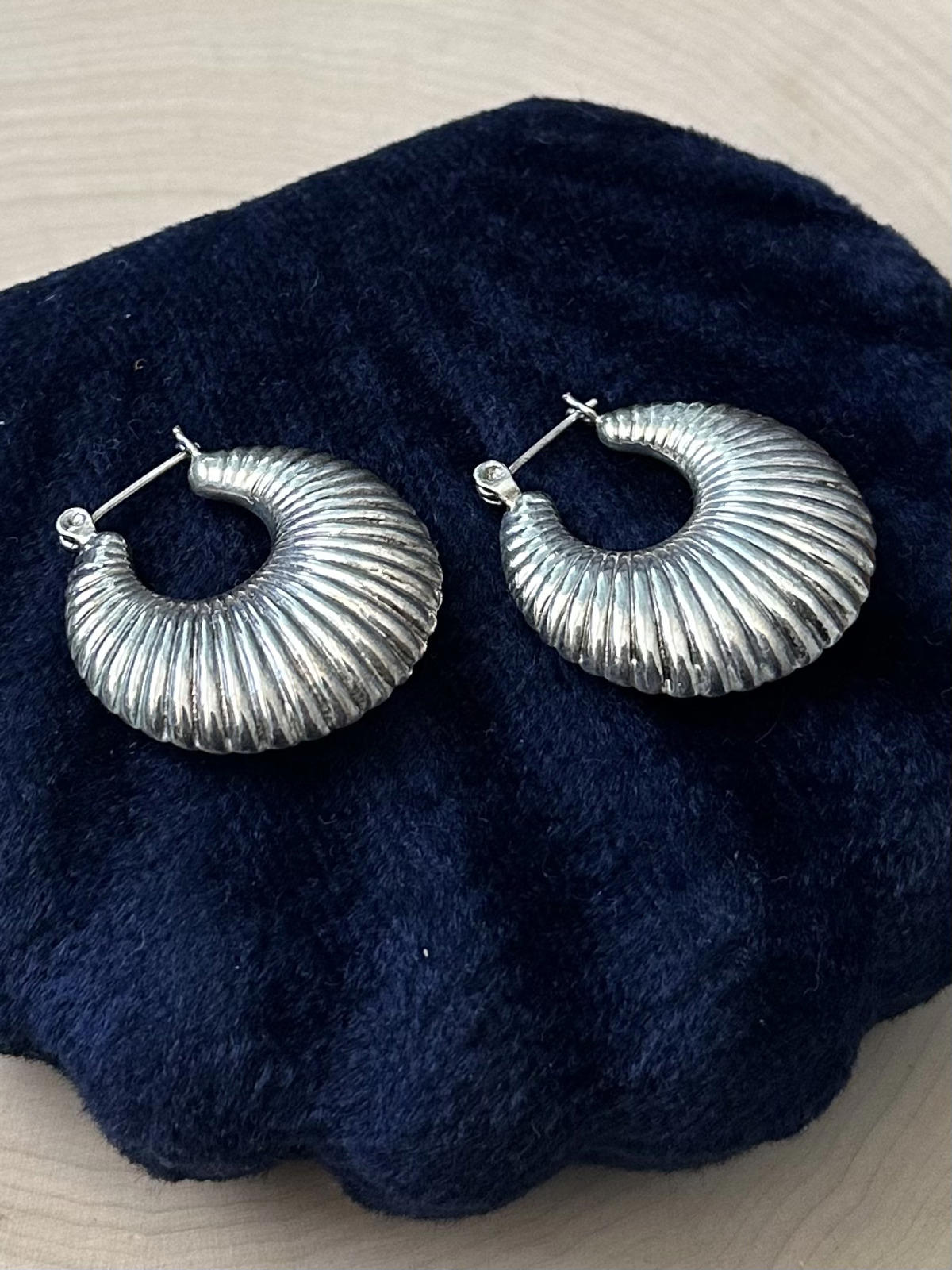 Vintage Chunky Sterling Silver Ribbed Hoop Earrings