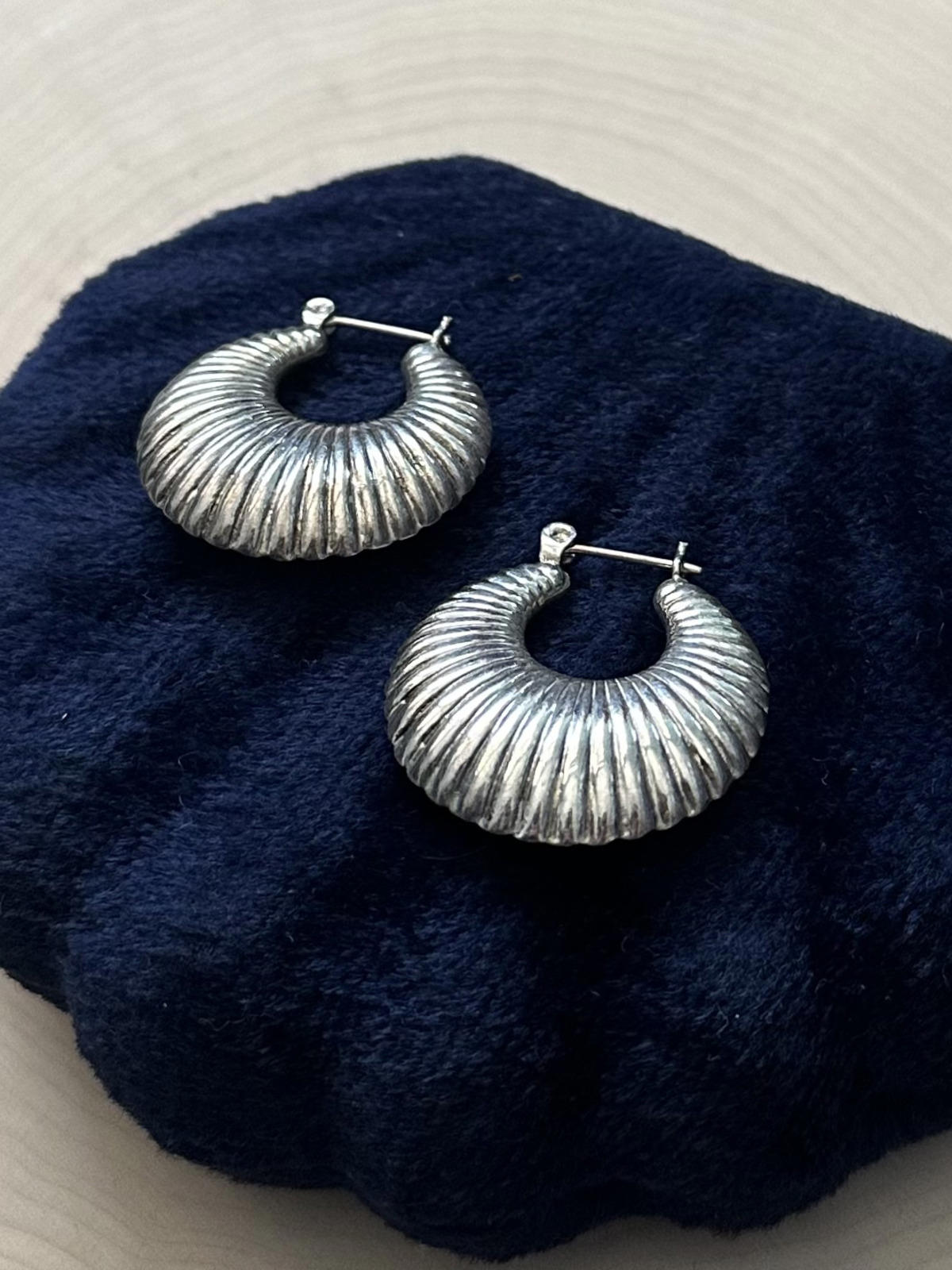 Vintage Chunky Sterling Silver Ribbed Hoop Earrings