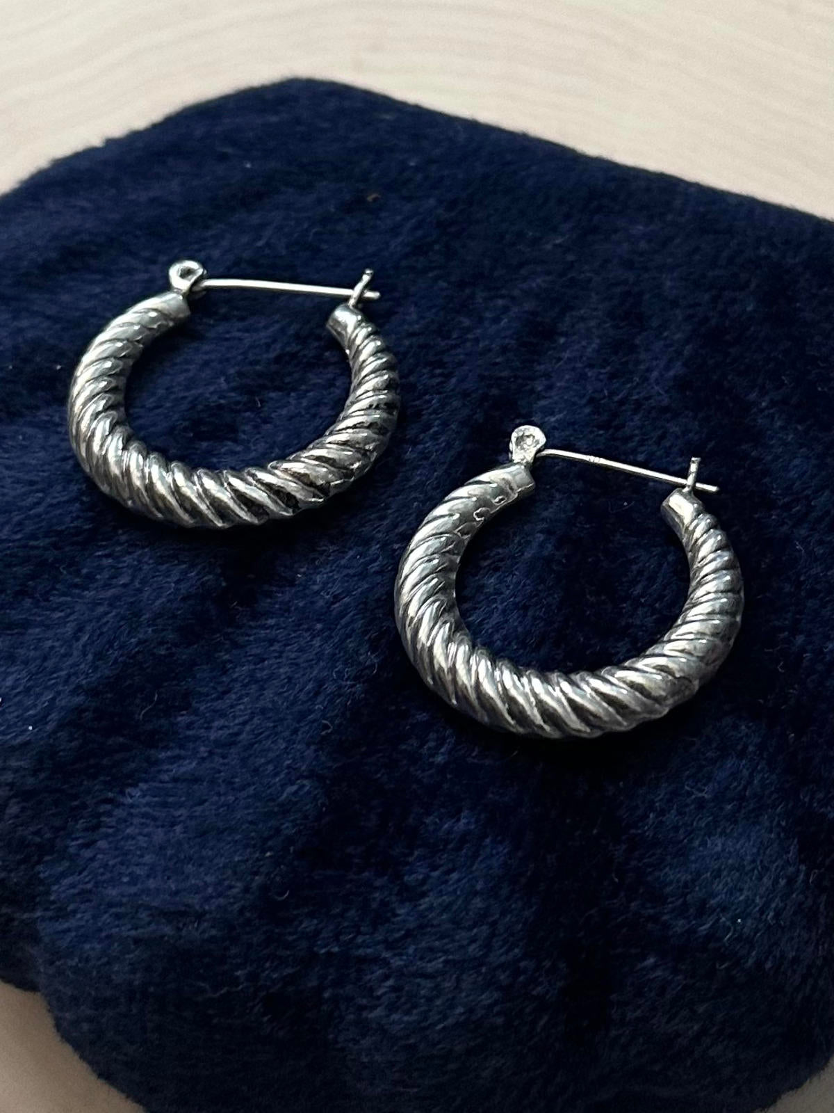 Vintage Sterling Silver Twist Ribbed Hoop Earrings