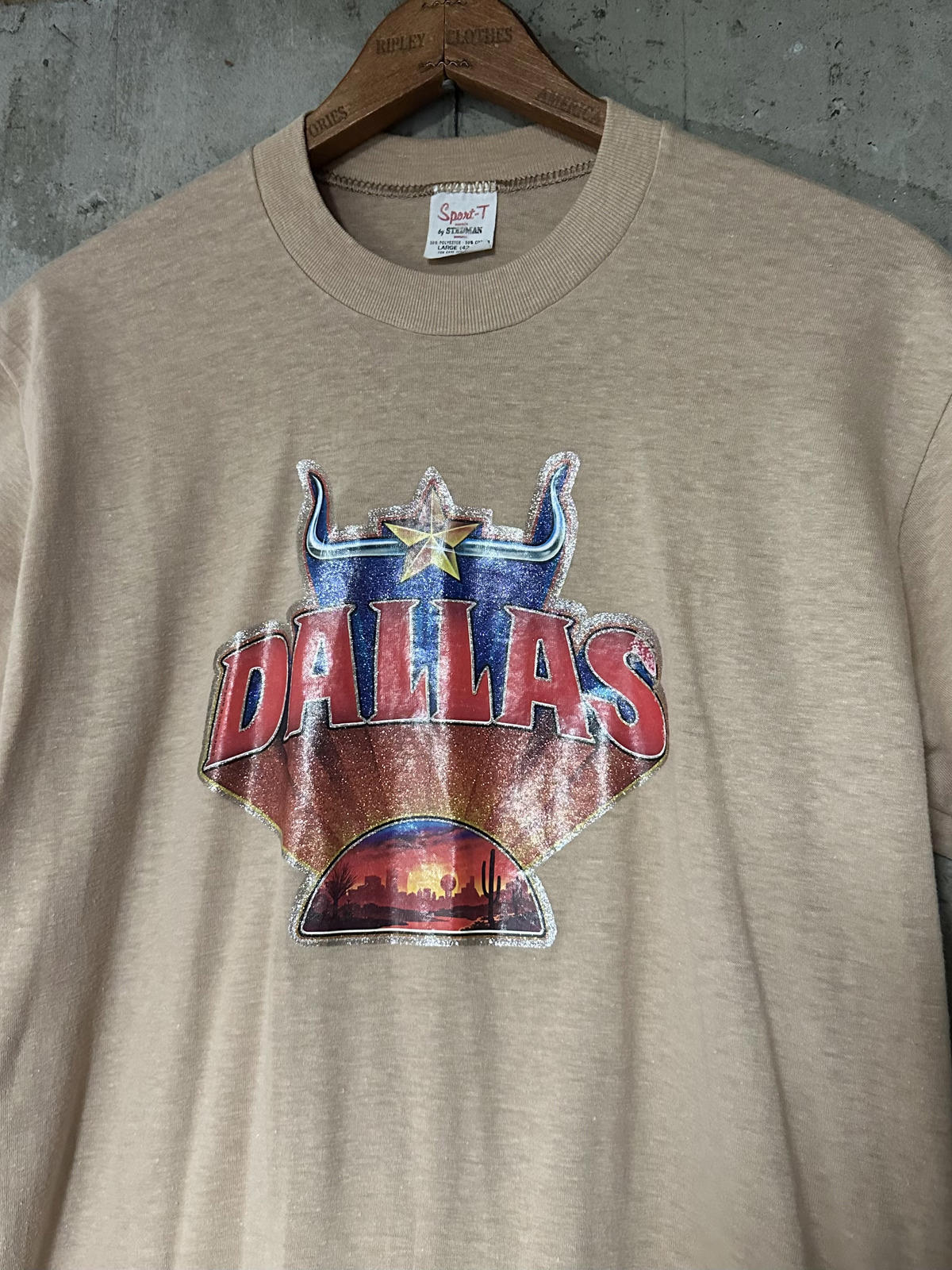 1980s Iron-on Transfer Dallas Single Stitch Tee Large