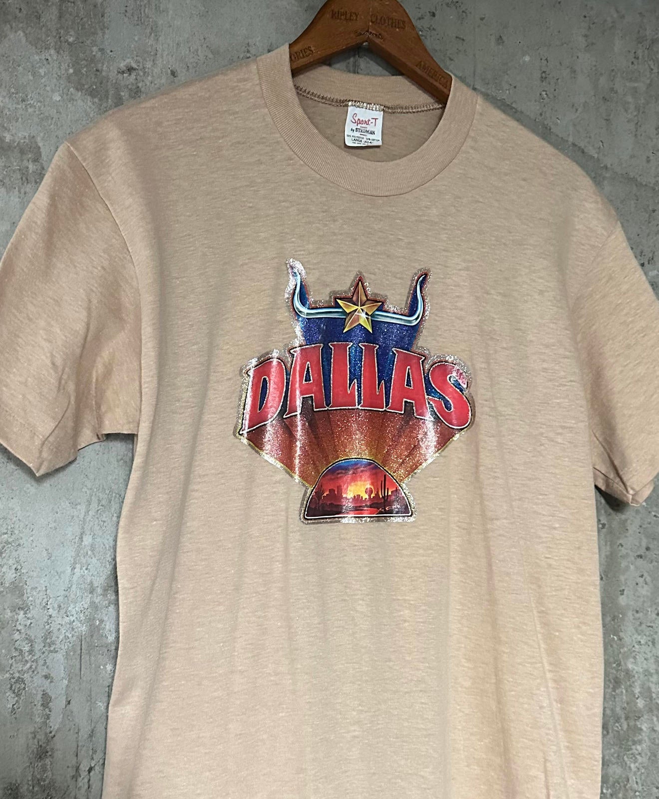 1980s Iron-on Transfer Dallas Single Stitch Tee Large