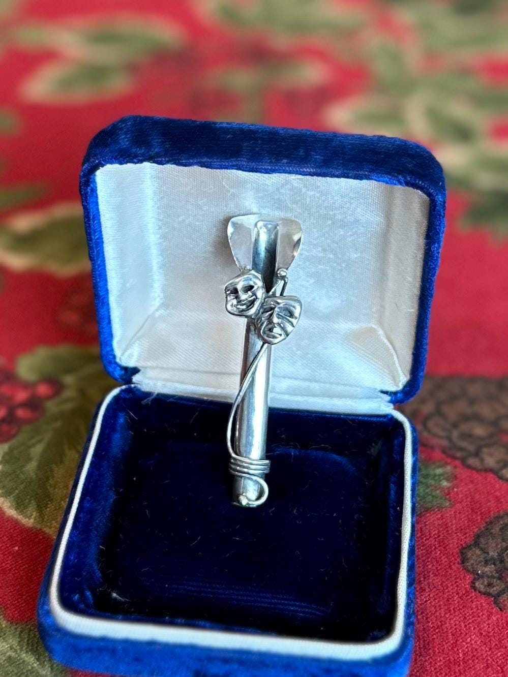 Vintage Signed REO Sterling Silver Comedy & Tradegy Drama Masks Cylindrical Flower Holder Brooch Pin Theater Boutonnière
