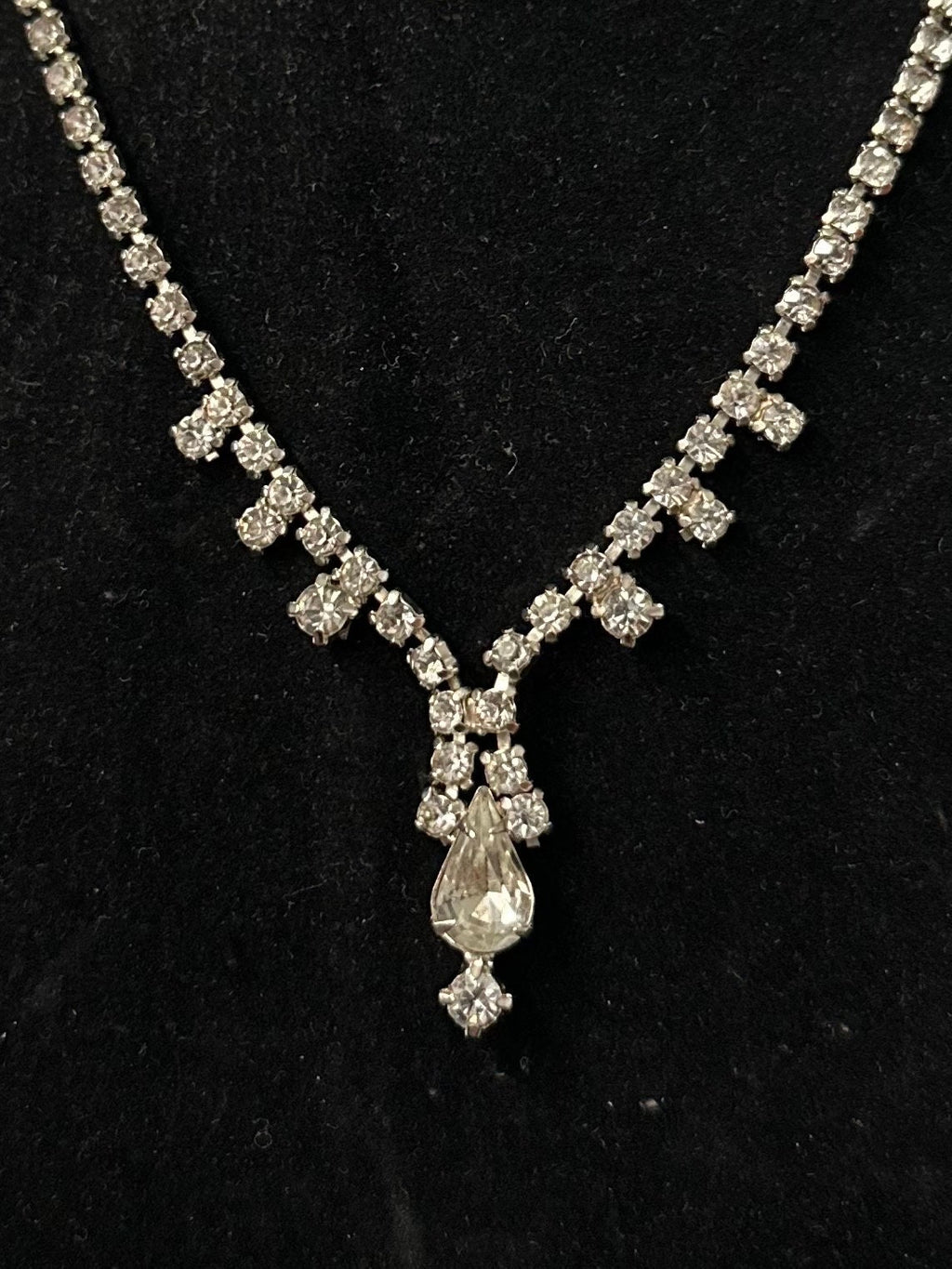 Vintage 1950s Clear Glass Rhinestone Teardrop Choker Necklace Collar 15” Evening Wedding Jewelry