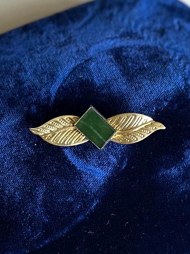 Vintage Midcentury Signed AMCO 1/20 12k GF Gold Filled & Green Stone Leaf Brooch Pin A. Micallef and Company
