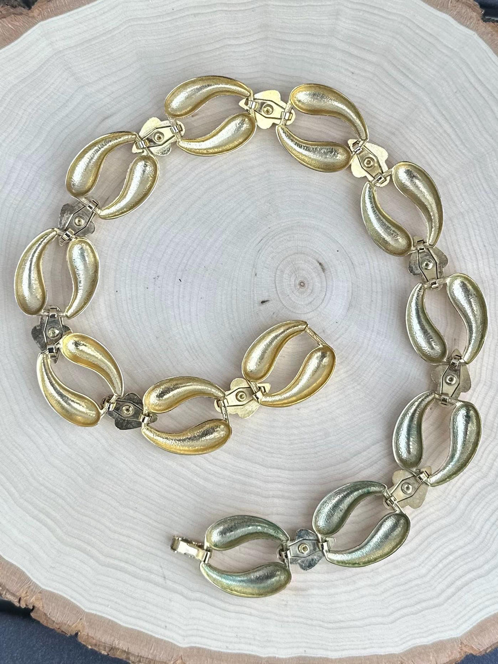 Vintage 1980s Chunky Gold Tone Bold Link Chain Collar Necklace 17.75" Statement