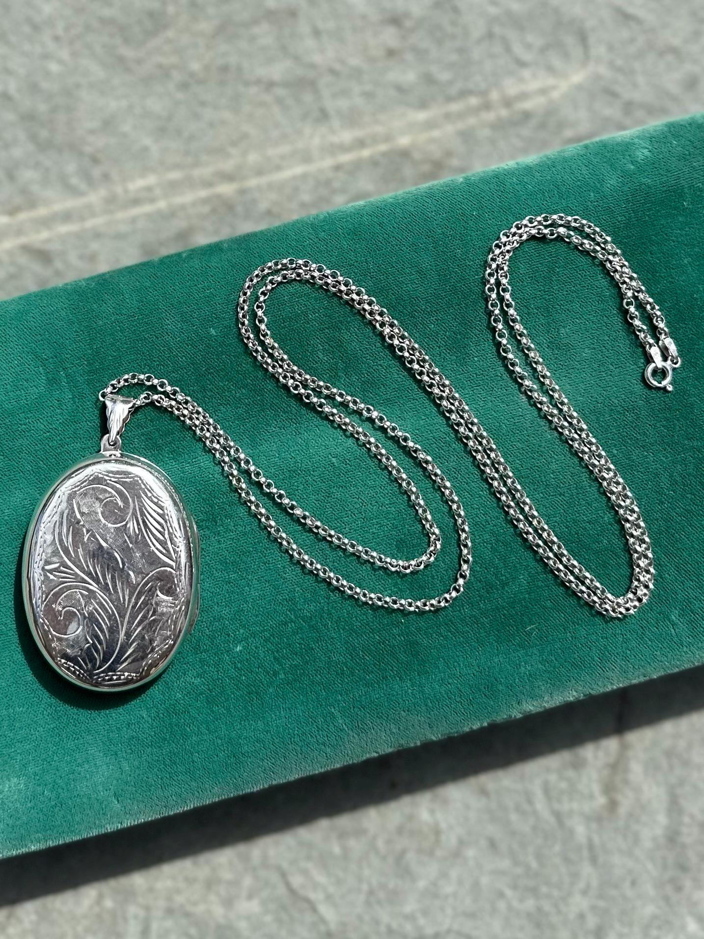 Vintage Hand Engraved Sterling Silver Large Oval Locket Pendant Necklace Rolo Chain 36"
