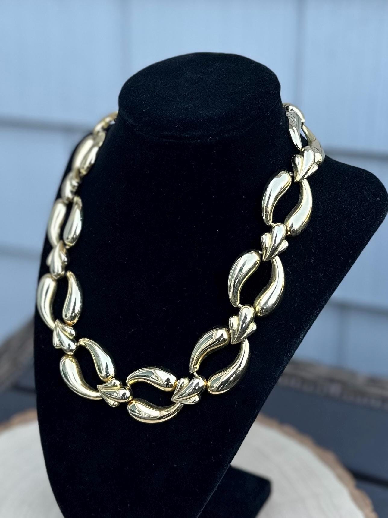 Vintage 1980s Chunky Gold Tone Bold Link Chain Collar Necklace 17.75" Statement