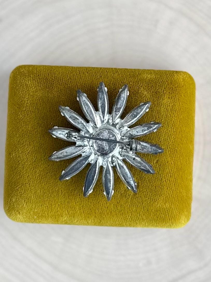 Vintage 1950s Midcentury Smokey Grey Glass Rhinestone Floral Star Brooch