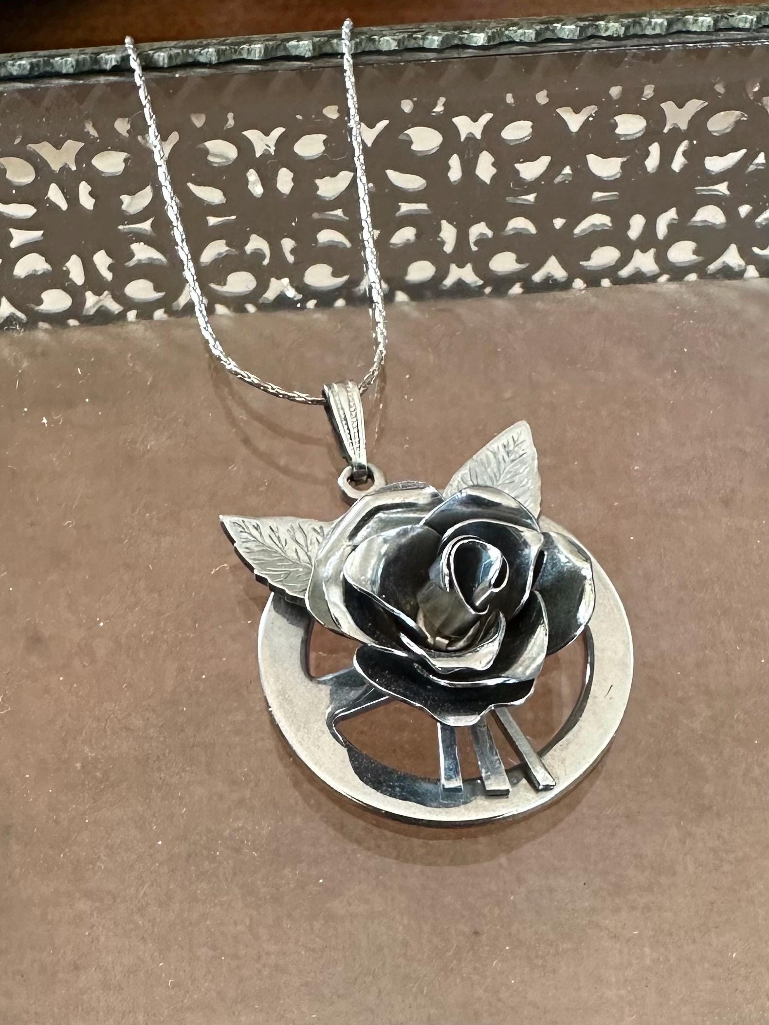 Vintage Midcentury Signed CORO Silver Tone 3 Dimensional Rose Pendant Necklace 18”