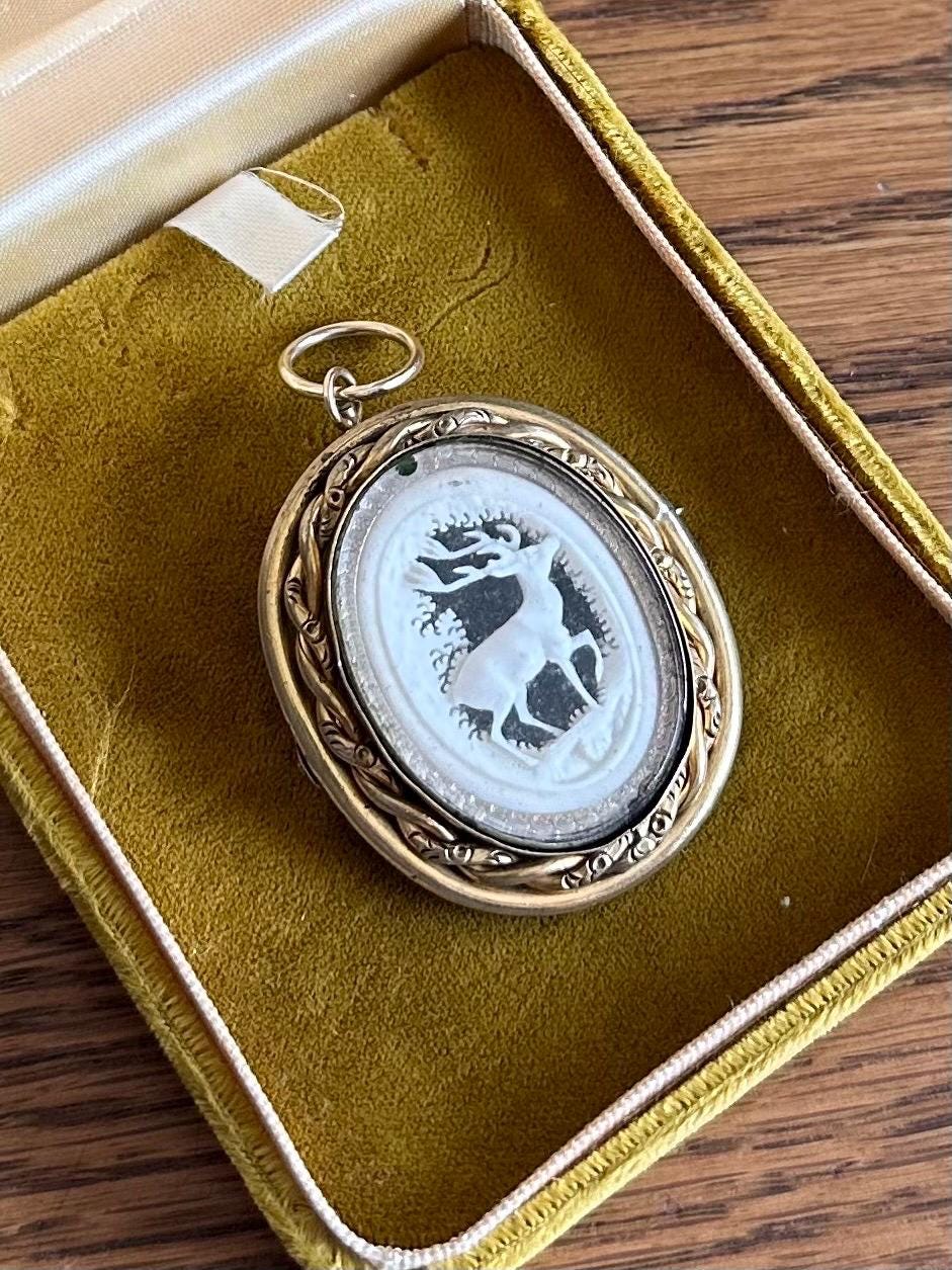 ANTIQUE Victorian Hand Carved Shell Stag Deer Pictorial Landscape Gold Tone Gilt Metal Pinchbeck Brooch or Pendant C-Clasp