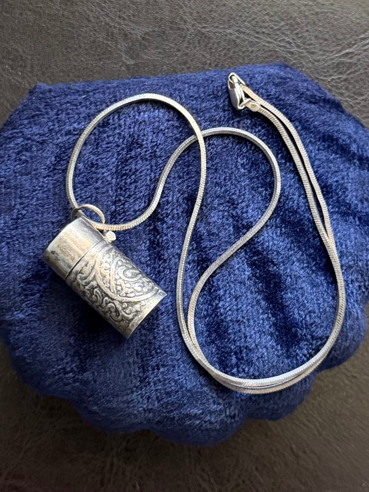 Vintage Sterling Silver Repousse Pill Box Snuff Container Pendant Necklace 19.9"