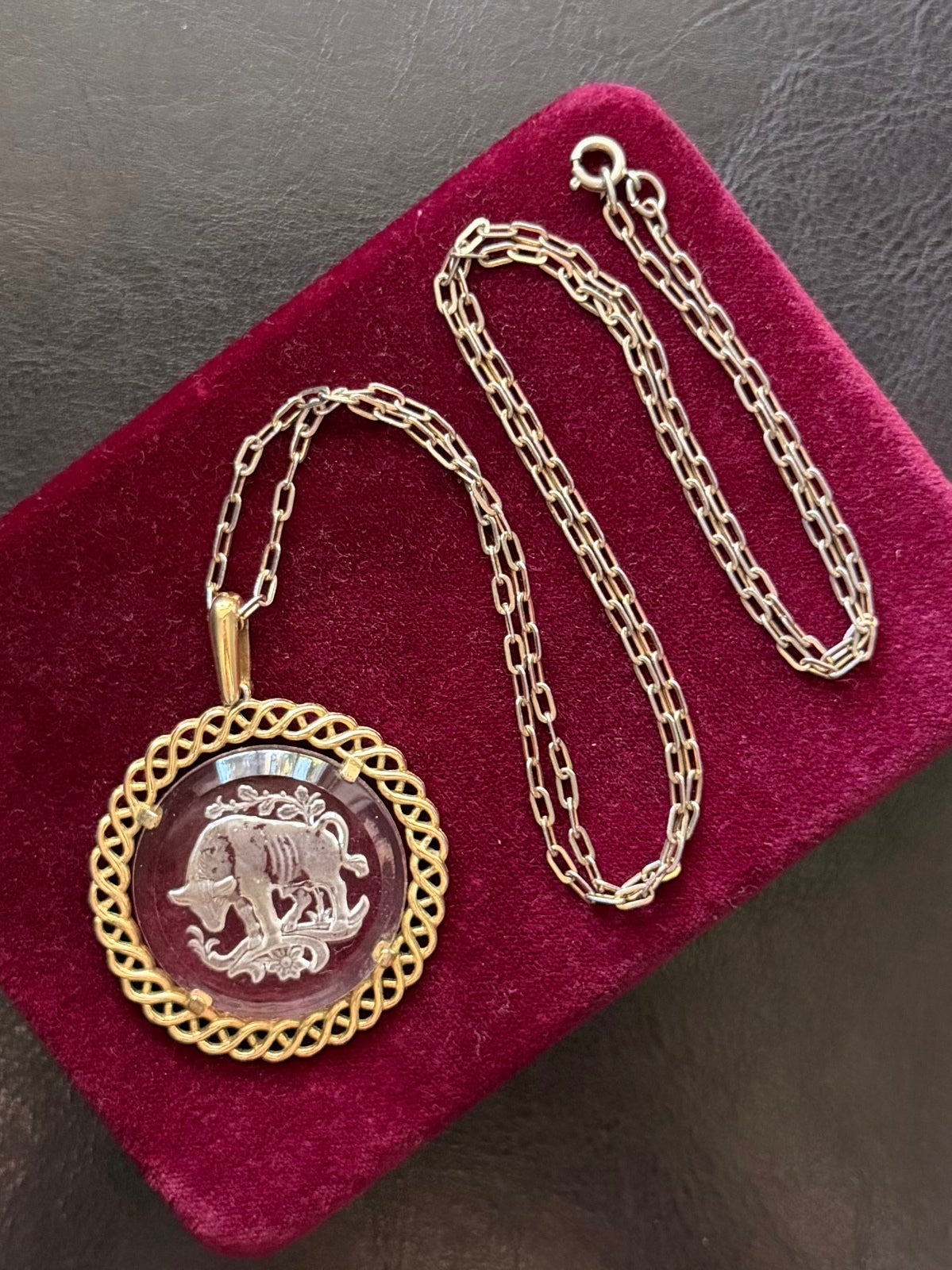 1970s Crown Trifari Gold Tone Intaglio Glass Taurus Bull Pendant Necklace