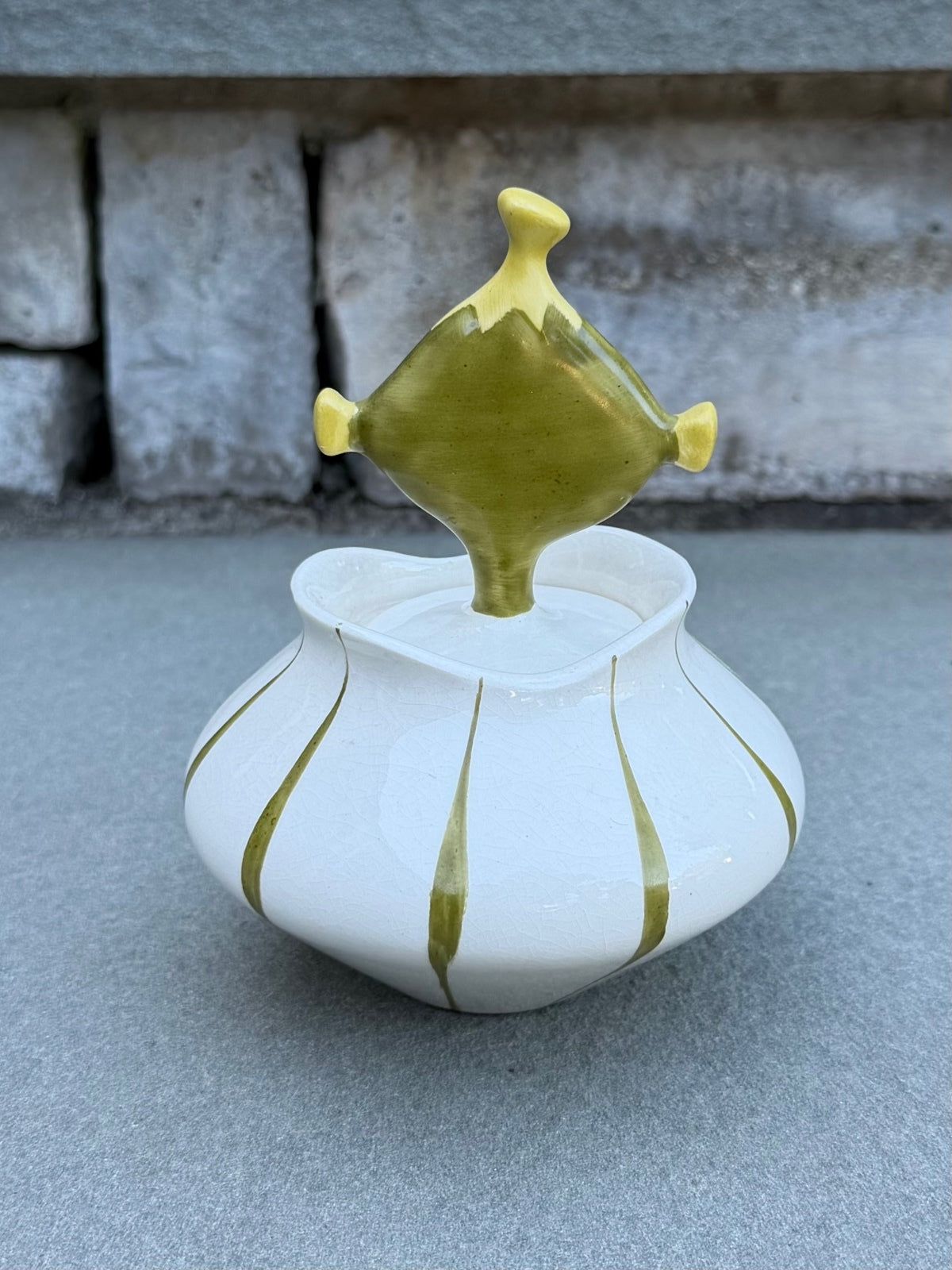 1958 Holt Howard Ceramic Olives Cocktail Condiment Jar Pixie Ware Japan