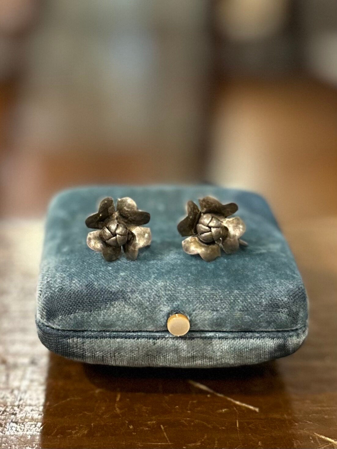 Vintage Midcentury Sterling Silver Floral Flower Screw Back Earrings