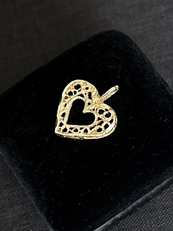 Vintage Solid 14k Yellow Gold Filigree Open Heart Pendant Love Charm