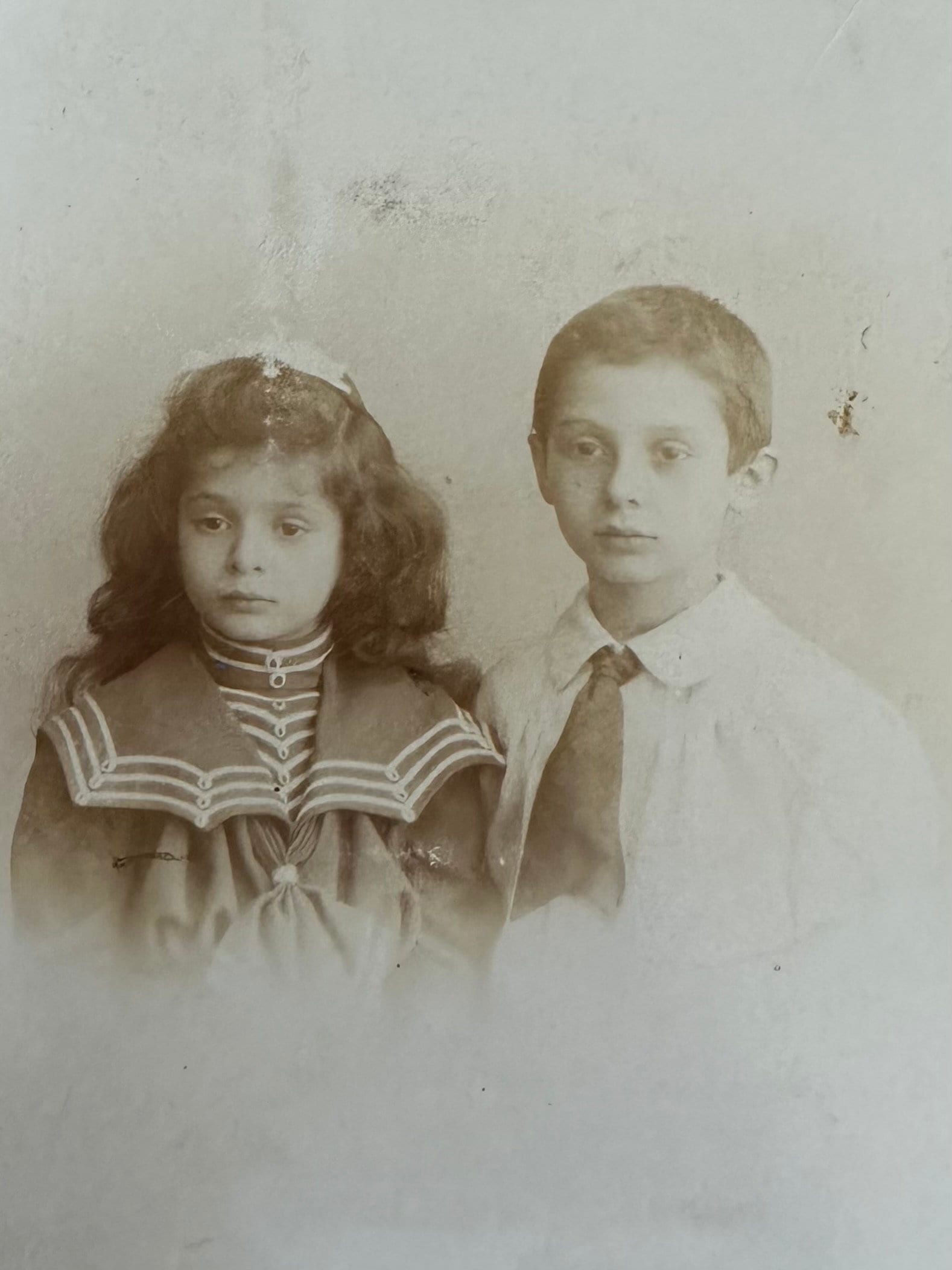 Antique 19th Century Hermann Tietz Berlin S.W. German Carte de Viste of Young Siblings Boy & Girl