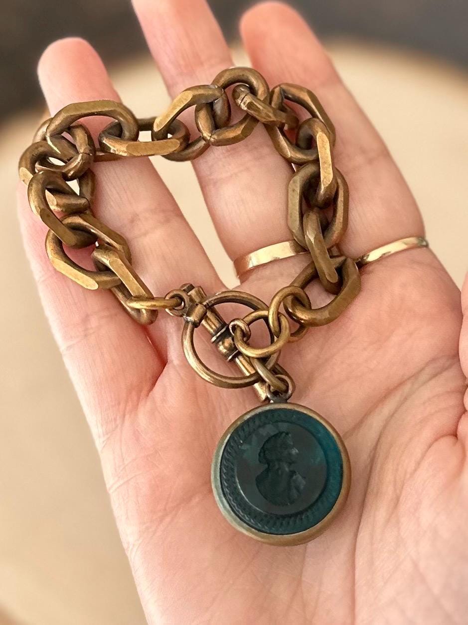Unsigned EXTASIA Chunky Chain Link Charm Bracelet Dark Teal Blue Intaglio Reverse Cameo Toggle Clasp 8”