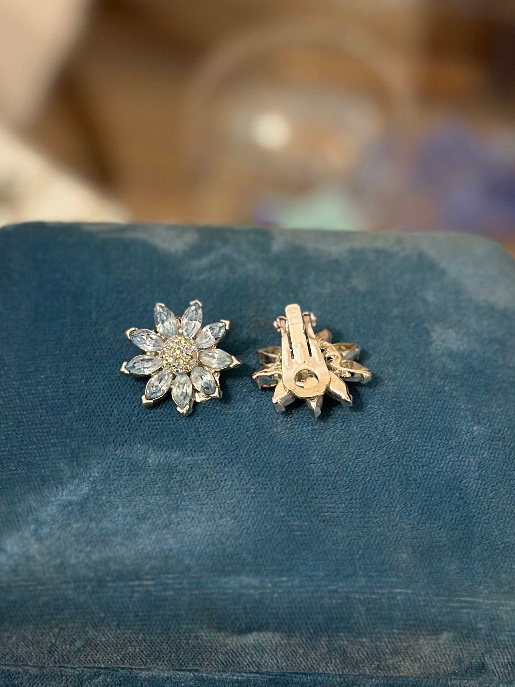Vintage Midcentury 1960s Lot of 4 Assorted Signed & Unsigned Clip-on Earrings