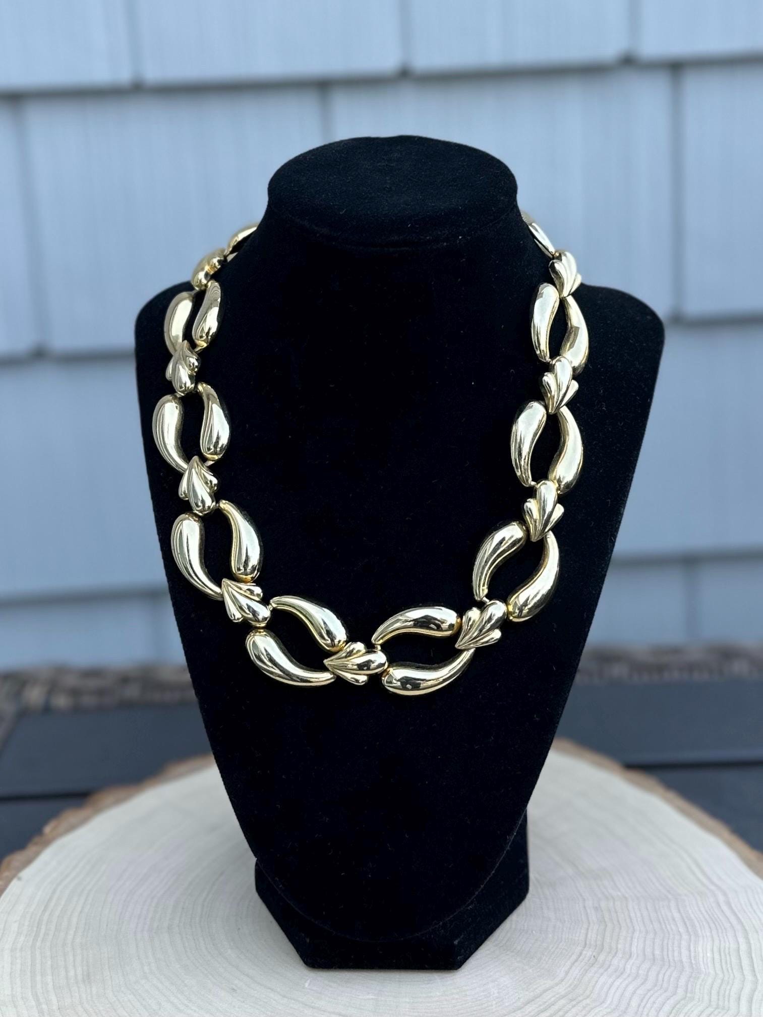 Vintage 1980s Chunky Gold Tone Bold Link Chain Collar Necklace 17.75" Statement