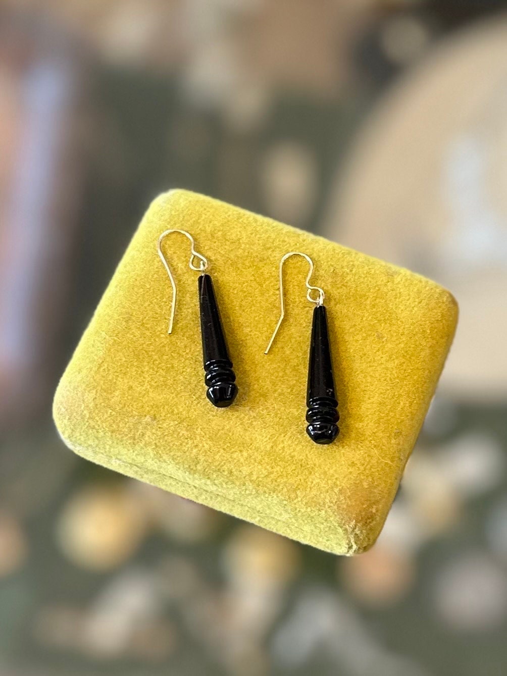 Vintage Unique Carved Black Lacquered Wood Teardrop Dangle Earrings 1/20 14k GF Gold Filled Ear Wire