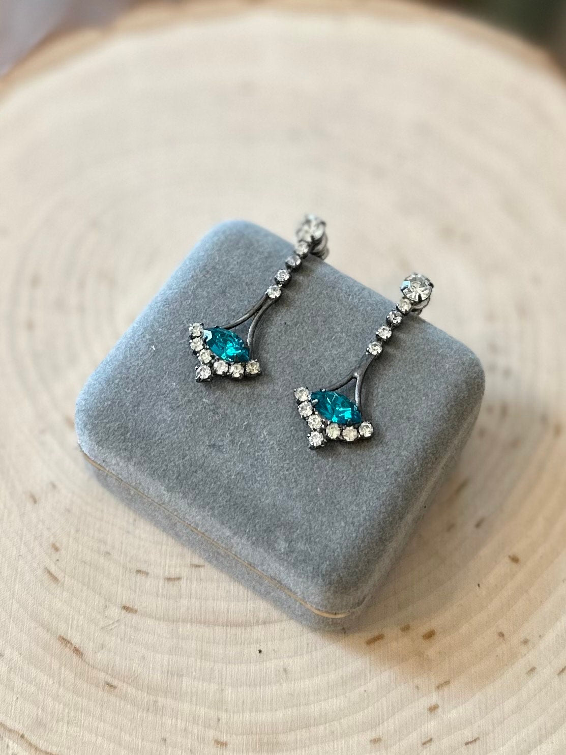 Vintage Midcentury Clear & Teal Marquise Rhinestone Pierced Fan Dangle Earrings