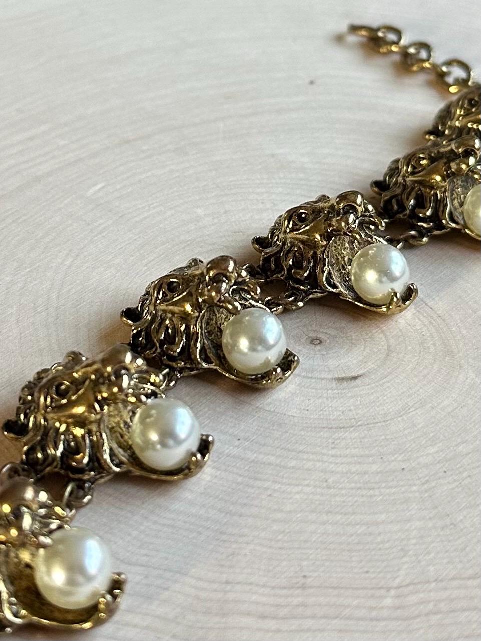 Vintage Gold Tone & Faux Pearl Lion Head Link Adjustable Chunky Statement Bracelet Unsigned 8.5” Rare