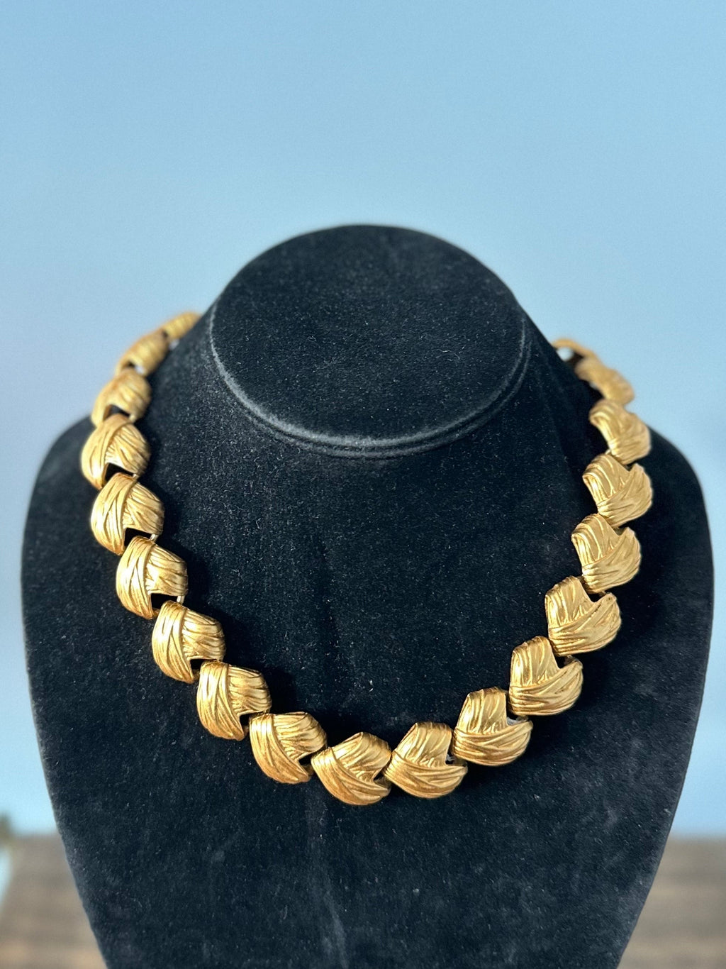 Vintage 1980s 1990s Signed Lion Anne Klein Chunky Matte Finish Gold Tone Necklace Toggle Closure