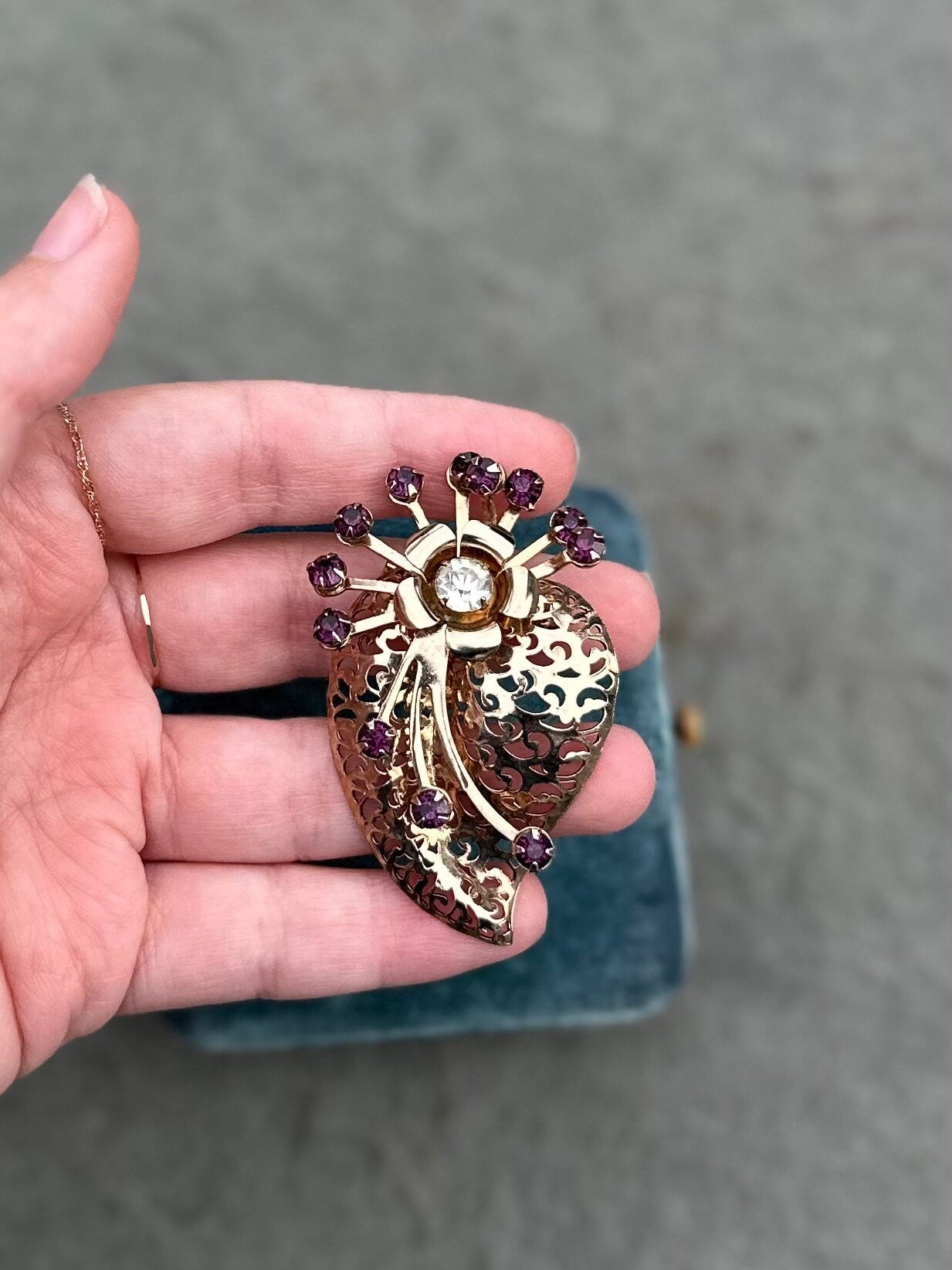 Vintage 1950s 1960s RARITY Gold Tone and Purple Amethyst and Clear Rhinestone Floral Leaf Pendant or Brooch Pin 3D