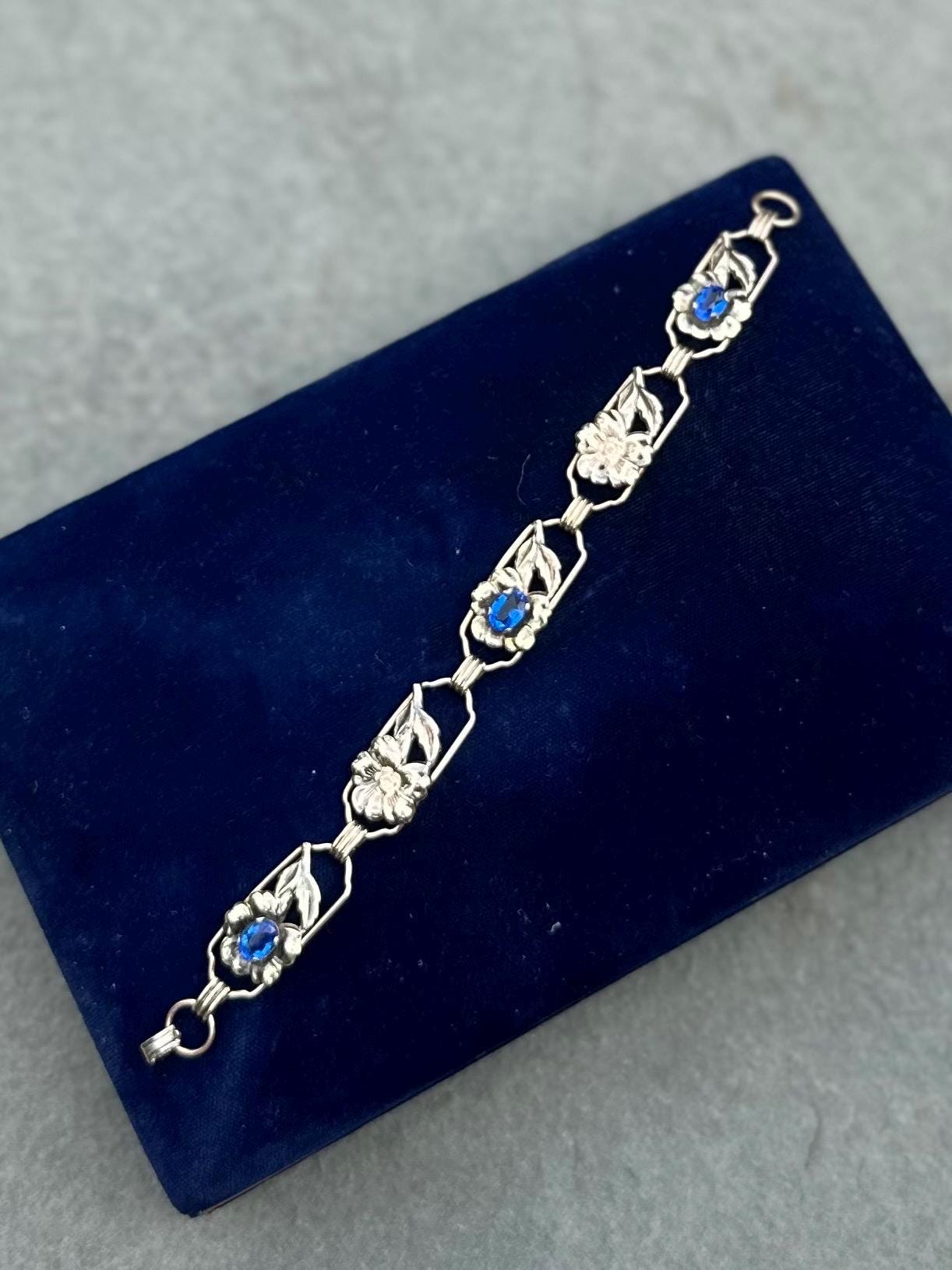 Vintage 1930s Signed Providence Stock Co. 1/20 12k Gold Filled Sterling Silver Floral Blue Rhinestone Link Bracelet