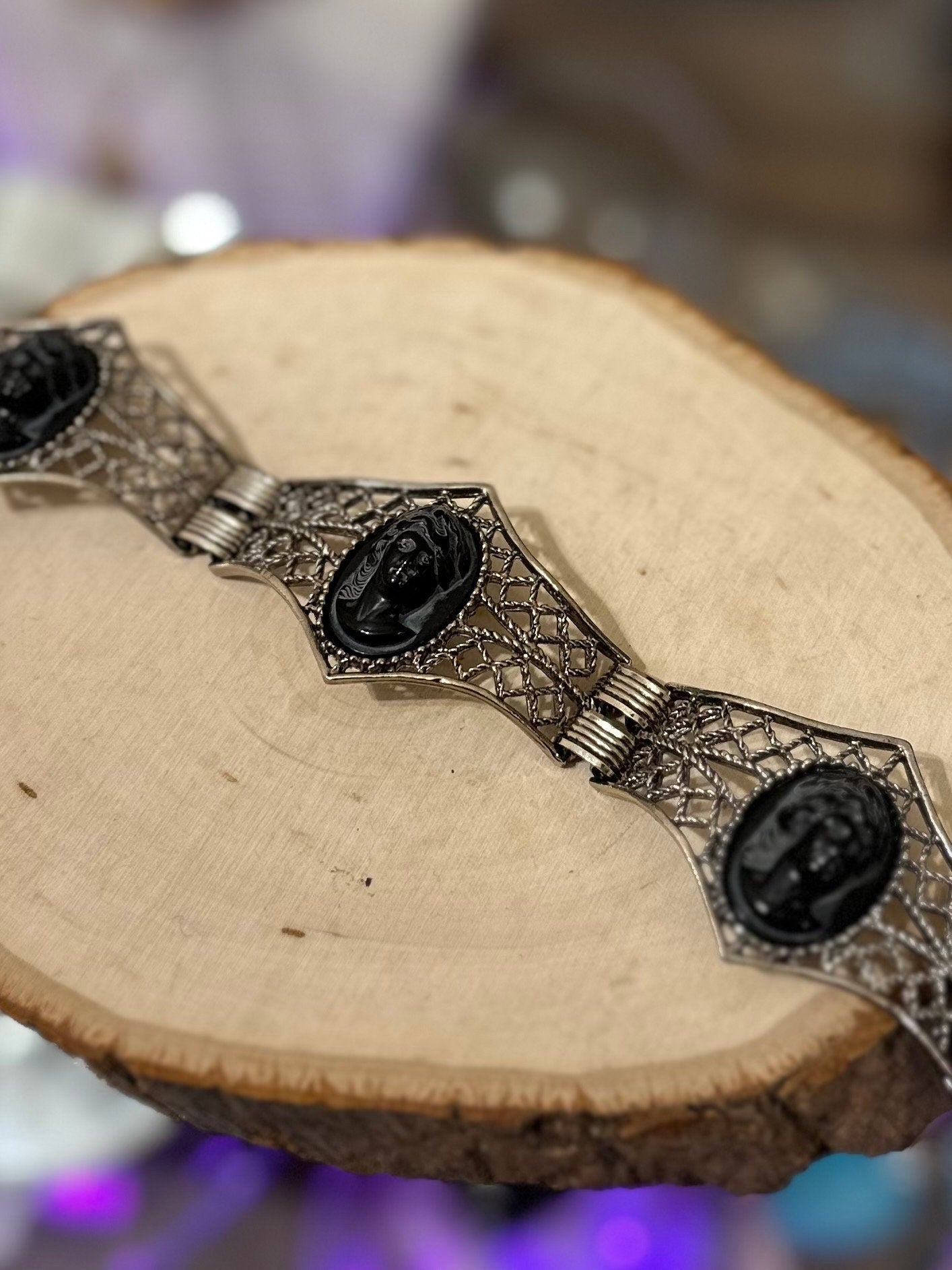 Rare Vintage Midcentury Silver Tone Black Cameo Head Three Panel Link Statement Bracelet