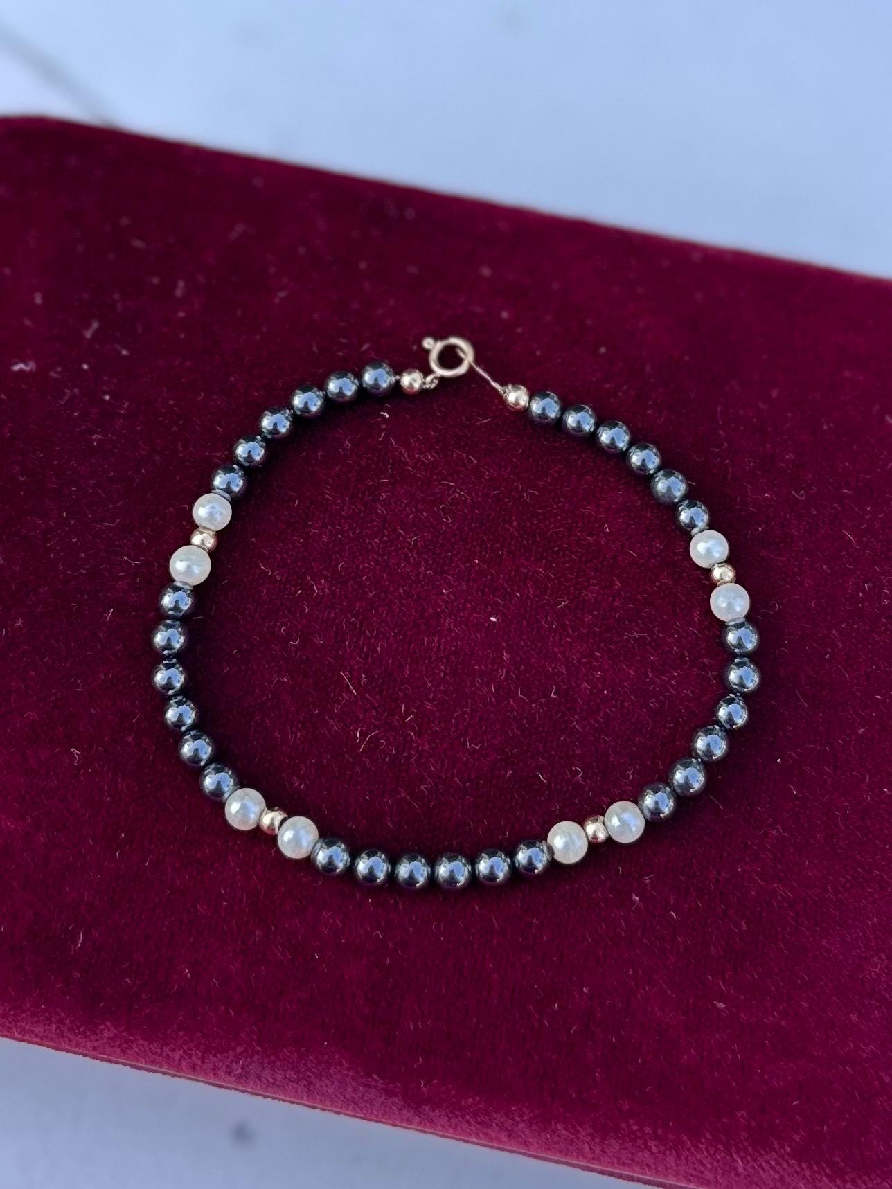 Vintage Dainty 14k Yellow Gold Genuine Hematite & Pearl 4mm Beaded Bracelet 7”
