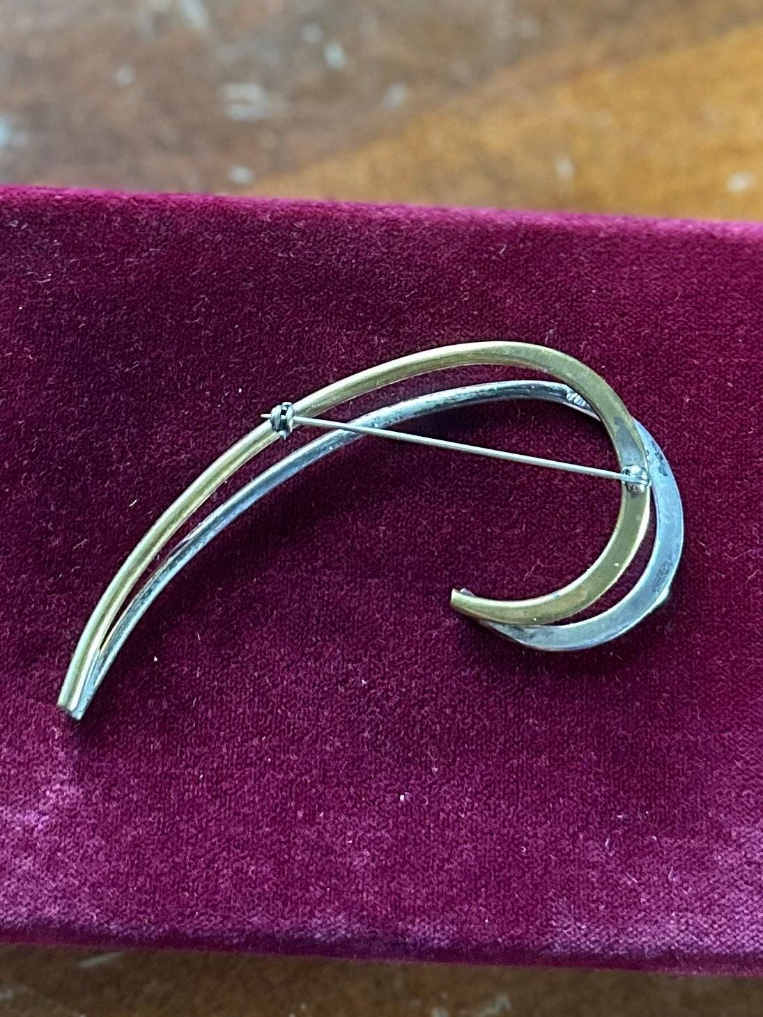 Vintage 1980s Signed TAXCO Mexico TN-72 Sterling Silver Two Tone Modernist Swoop Swirl Brooch
