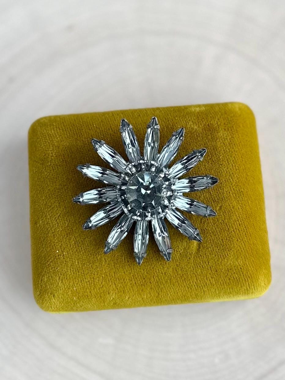 Vintage 1950s Midcentury Smokey Grey Glass Rhinestone Floral Star Brooch