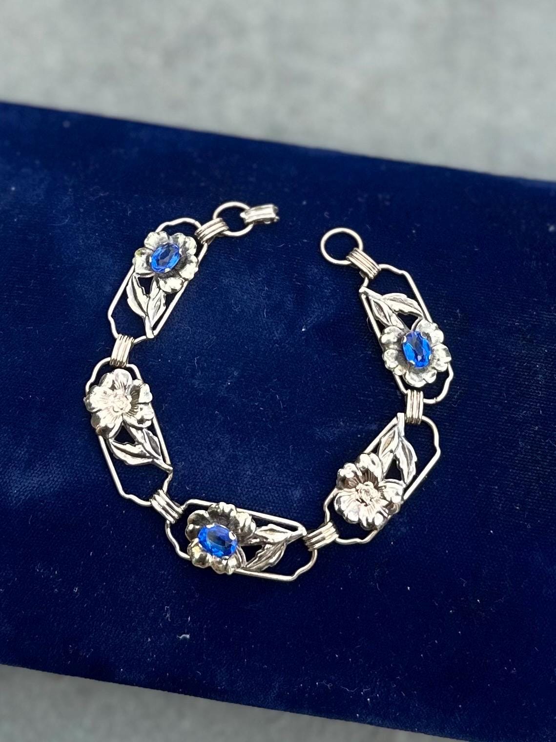 Vintage 1930s Signed Providence Stock Co. 1/20 12k Gold Filled Sterling Silver Floral Blue Rhinestone Link Bracelet