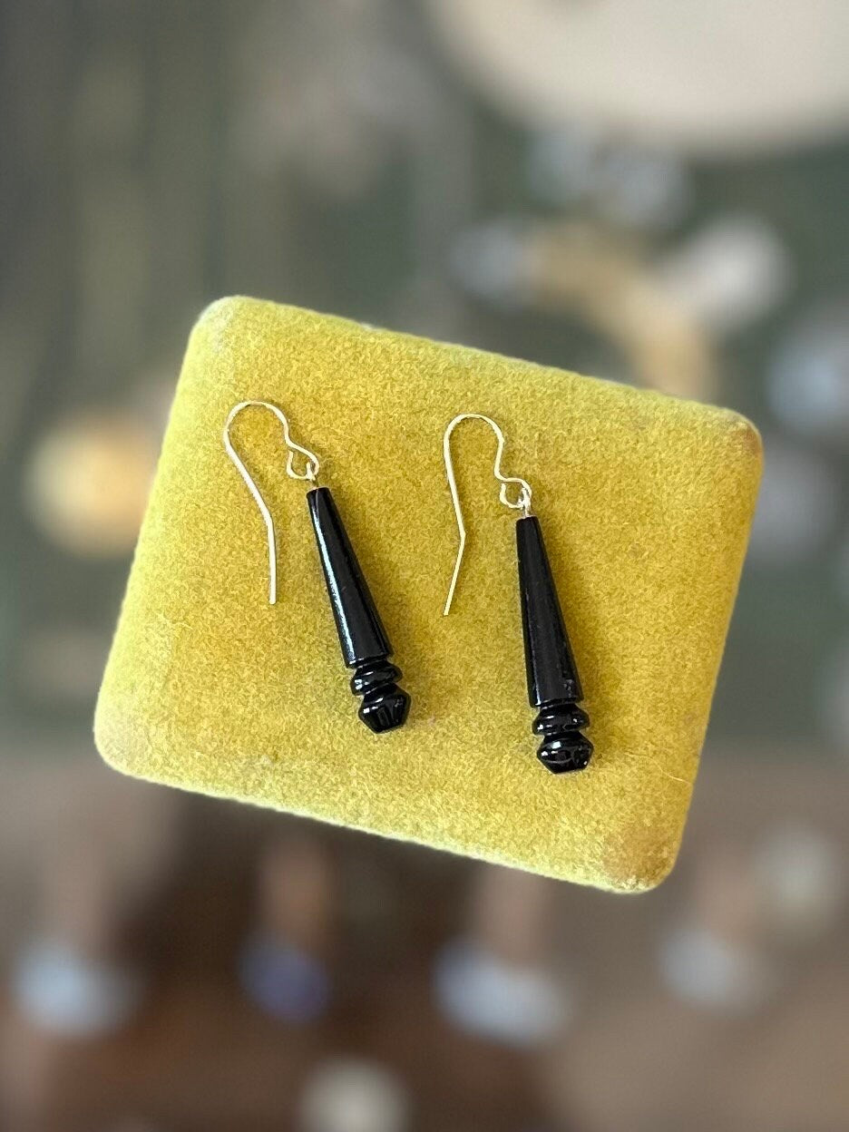 Vintage Unique Carved Black Lacquered Wood Teardrop Dangle Earrings 1/20 14k GF Gold Filled Ear Wire