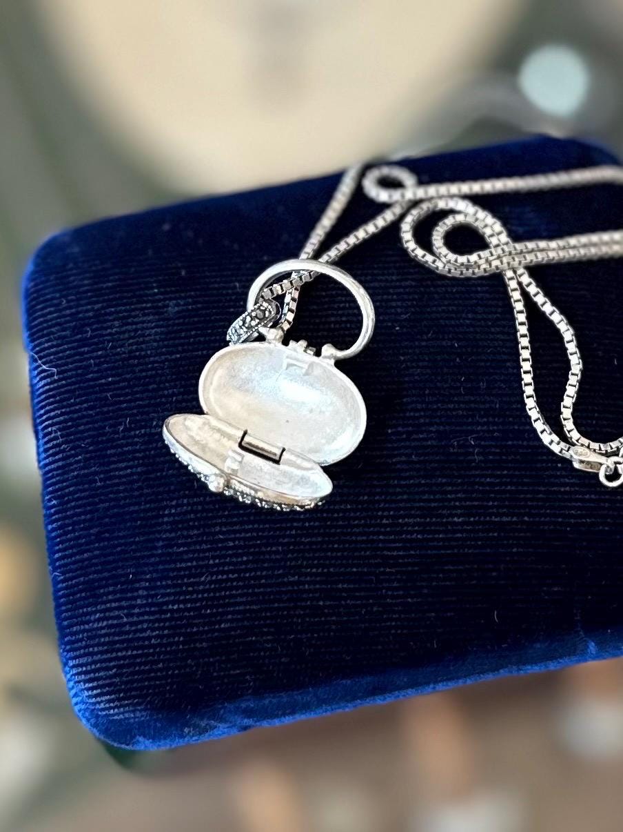 Vintage 925 Sterling Silver & Marcasite Locket Secret Compartment Pendant Necklace Box Chain 20”
