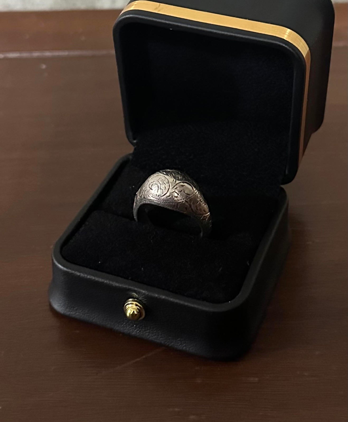 Vintage Signed SIAM 925 Sterling Silver Hand Engraved Domed Ring US 8