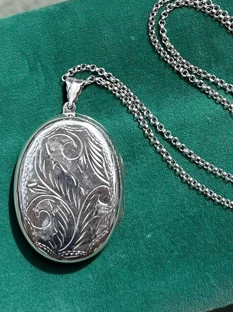 Vintage Hand Engraved Sterling Silver Large Oval Locket Pendant Necklace Rolo Chain 36"