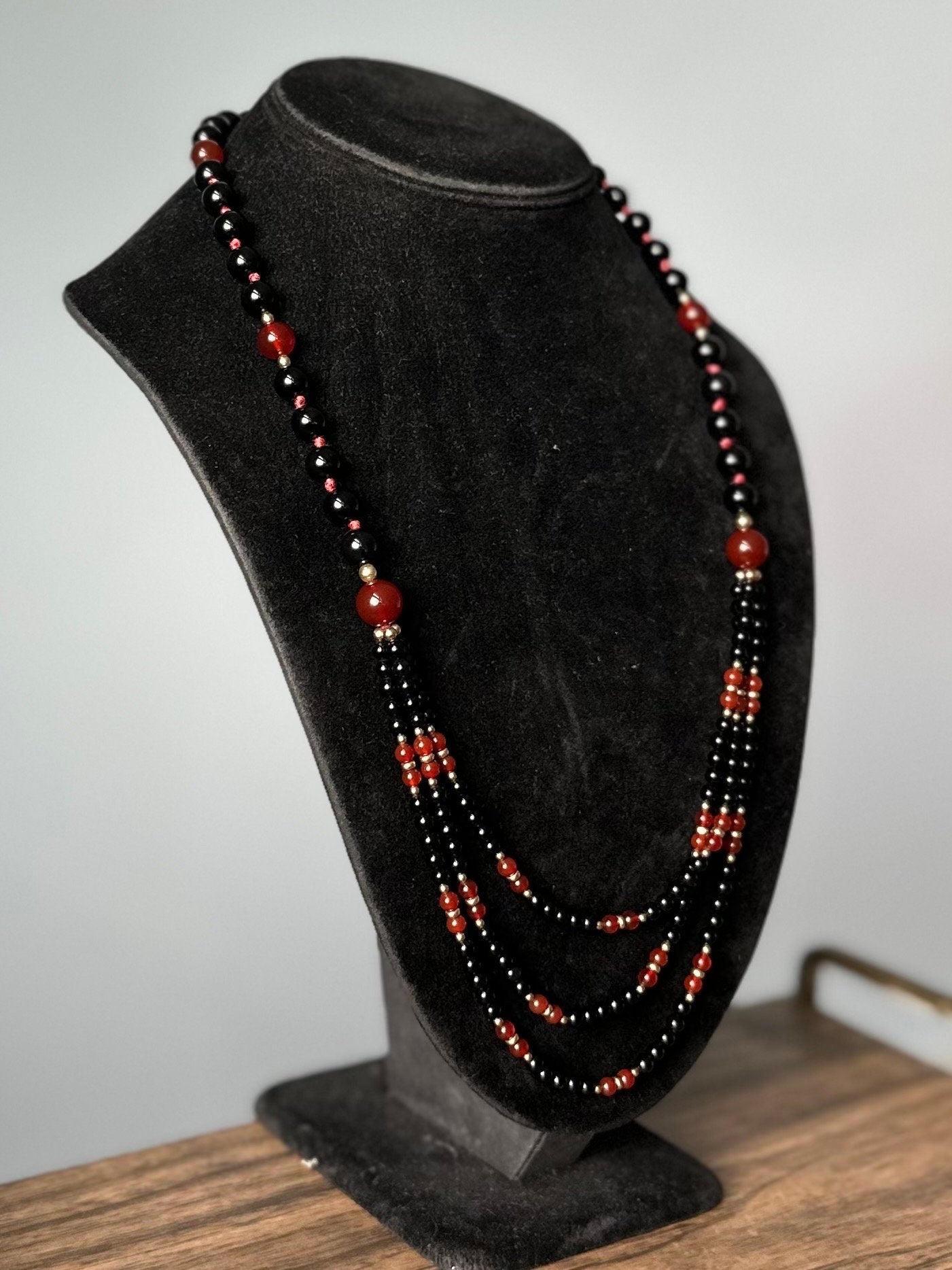 Vintage Genuine Black Onyx & Carnelian Beaded 1/20 14k GF Gold Filled Necklace Fish Hook Clasp
