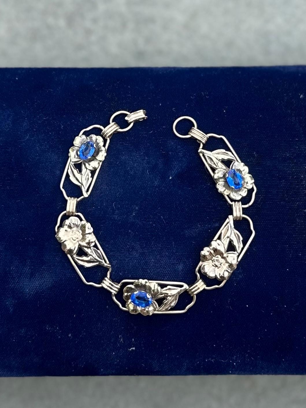 Vintage 1930s Signed Providence Stock Co. 1/20 12k Gold Filled Sterling Silver Floral Blue Rhinestone Link Bracelet